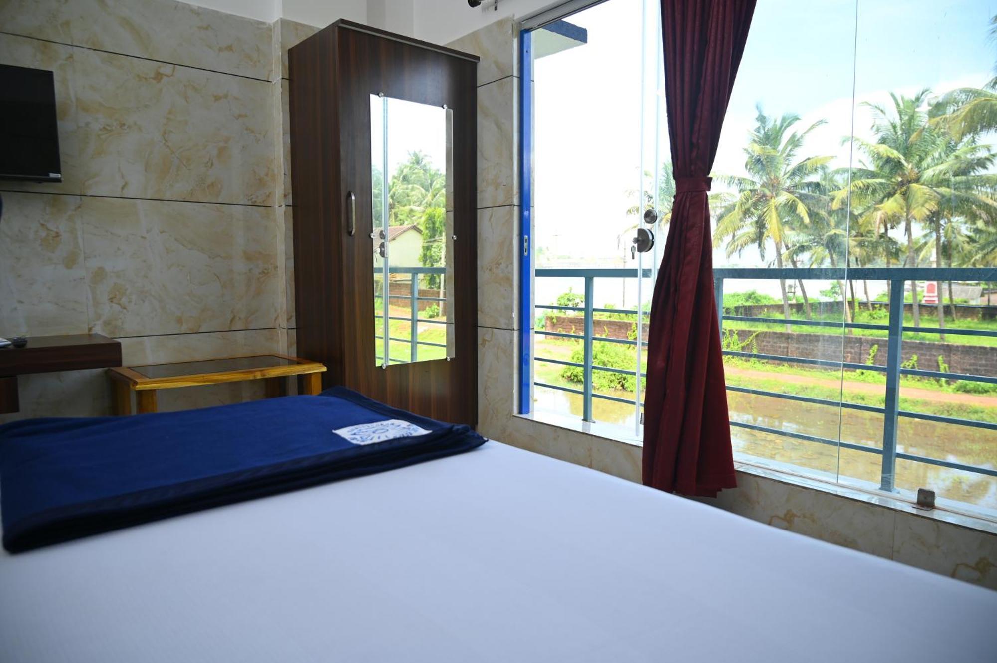 Blue Pearl Beach Guest House Mavalli Экстерьер фото